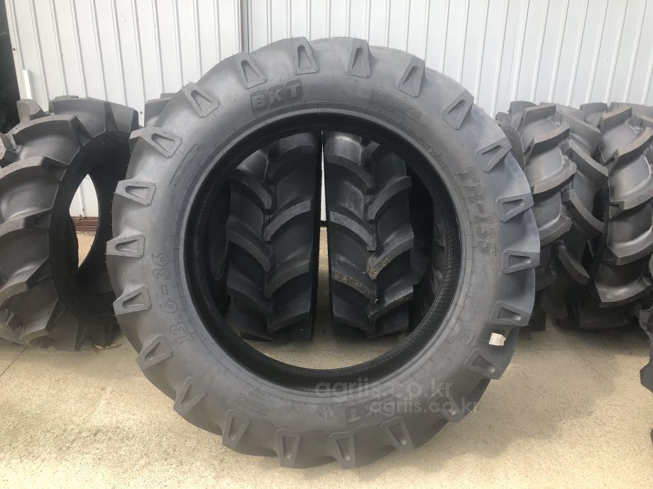 BKT 트랙터용 타이어 <b>13.6</b>-36  8PR TR135 TT 사진1