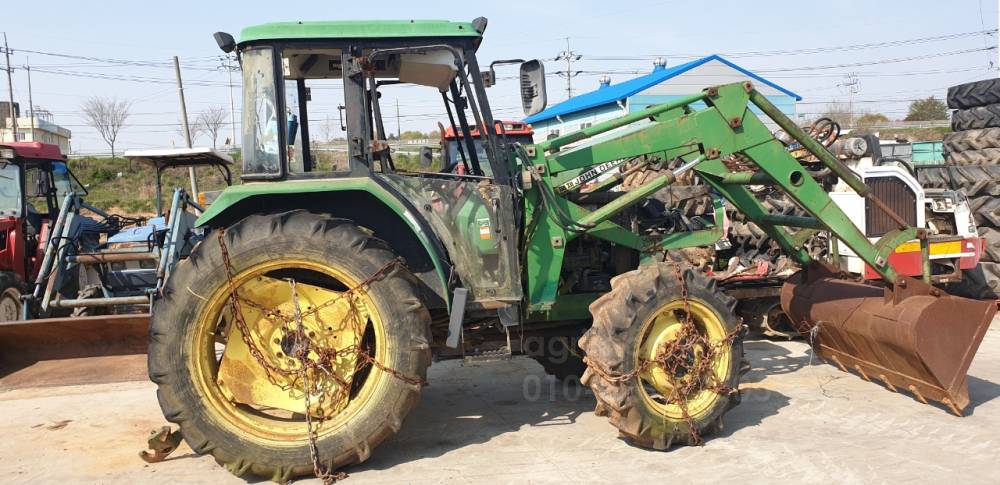 JohnDeere Tractor 5400 (68hp)