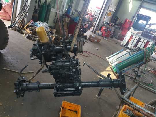 Daedong Combine Harvester DXM85G (5Rows) Transmission HST펌프