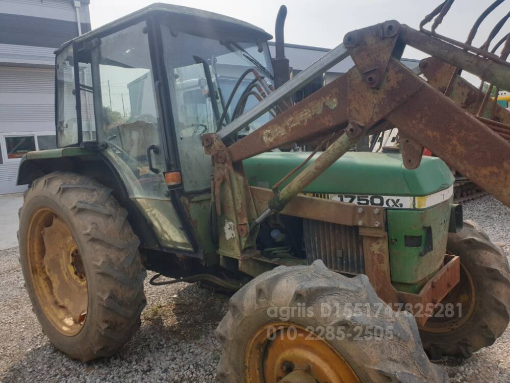 존디어 트랙터 1750 (53마력) 뒤우측면