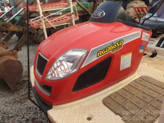 국제 이앙기 RGO-60SDY (6조식) 앞좌측면