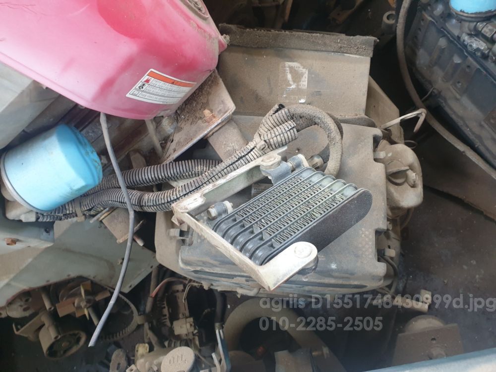 얀마 이앙기 VP6 (6조식) 뒤우측면