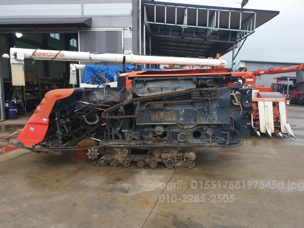 Daedong Combine Harvester DXM85GB (5Rows) 뒤우측면