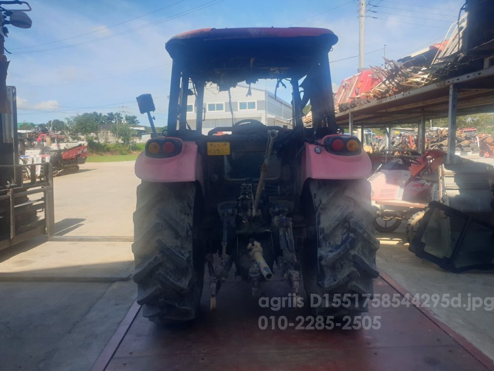 국제 트랙터 LUXEN65 뒤우측면