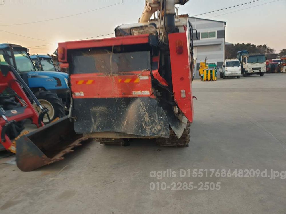 Yanmar Combine Harvester AW695K-C (6Rows) 뒤우측면