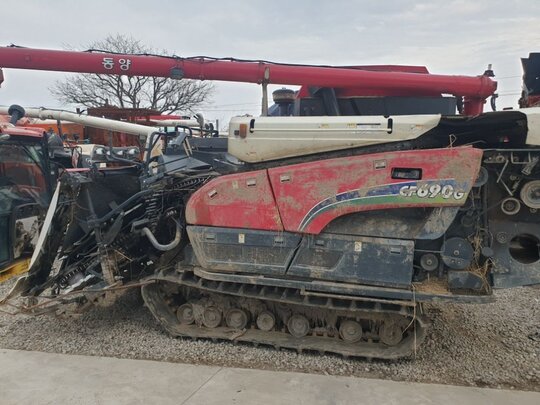 TYM Combine Harvester CF690G (6Rows) Engine Track 기타 