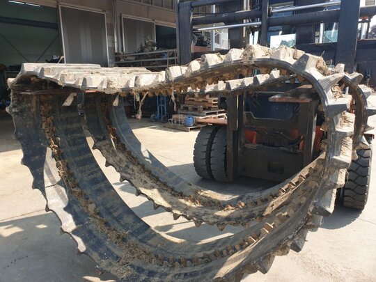 Daedong Combine Harvester (4조식)  Track