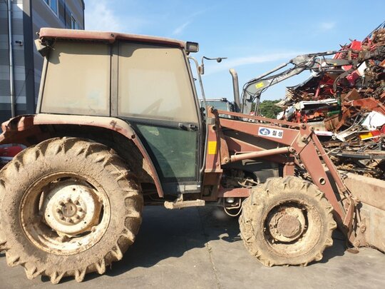 NewHolland Tractor L65 (65hp) 앞좌측면