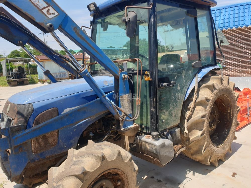 LS Tractor LT520D (52hp) 뒤우측면