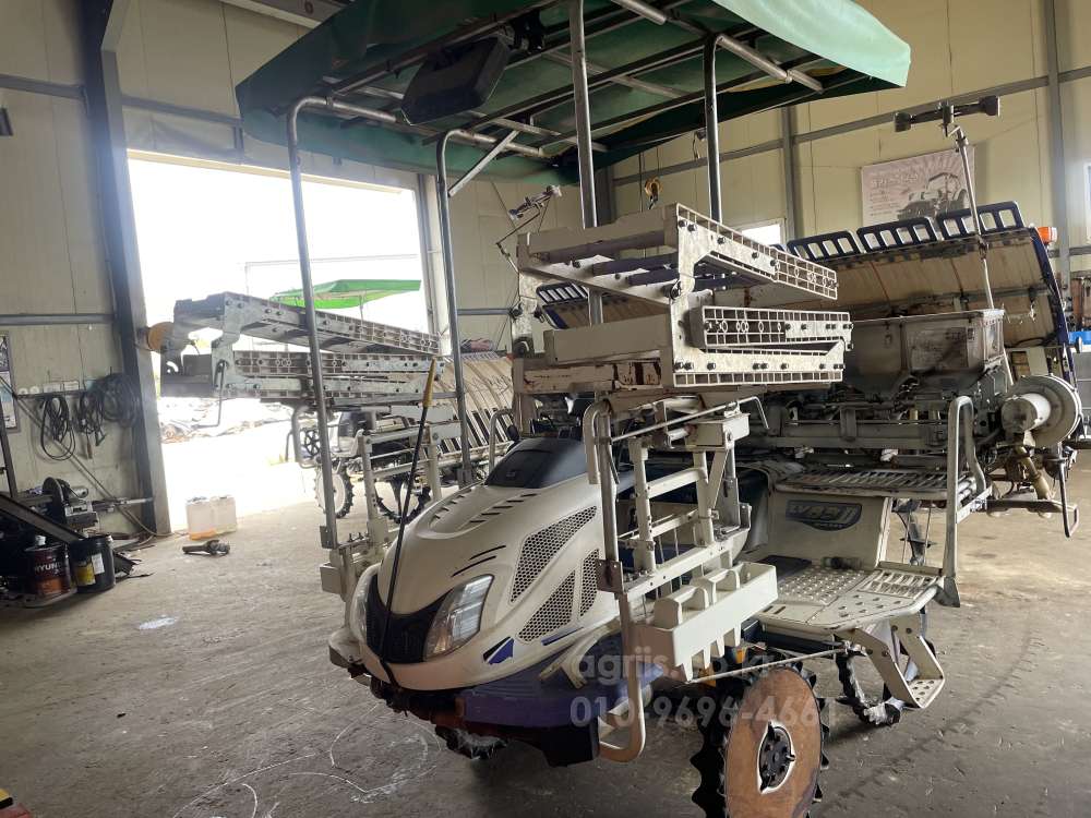 LS Rice transplanter LV83D 