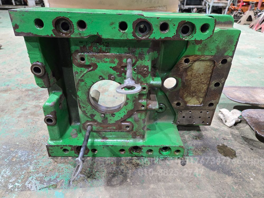 존디어 트랙터 6220 (90마력) 뒤우측면