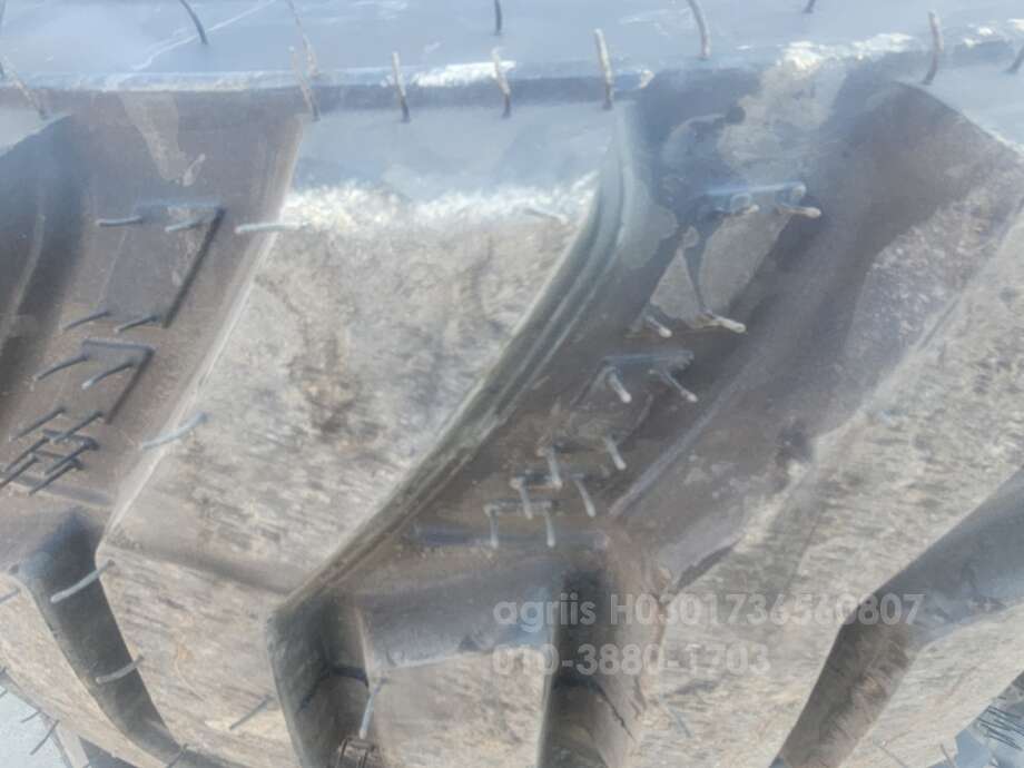  Skid steer loader 스키드로더  Tire 신품 사진2
