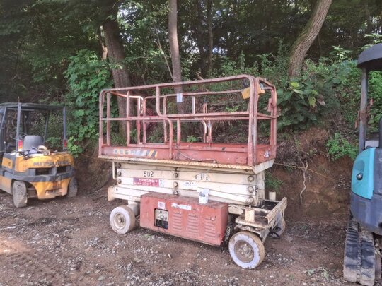  고소작업대  고소작업대   앞좌측면