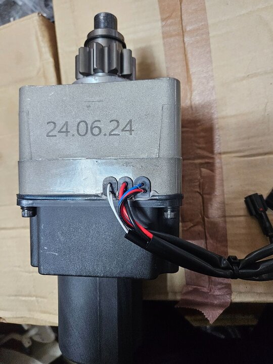 대동 콤바인 DSM72G-C (4조식) 오거모터 사진1