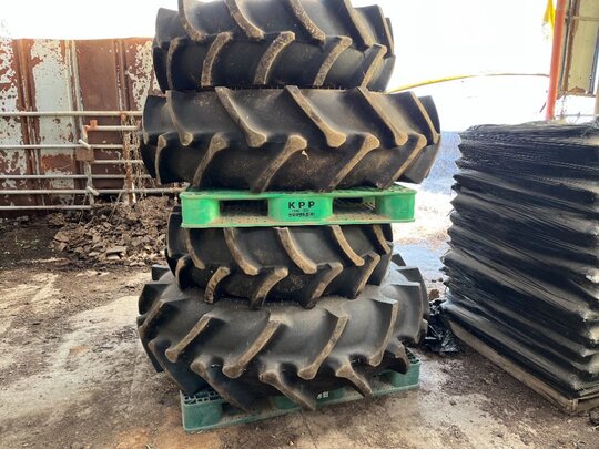 NewHolland Tractor 110-90DT (110hp) Tire Wheel포함1Assy 사진1