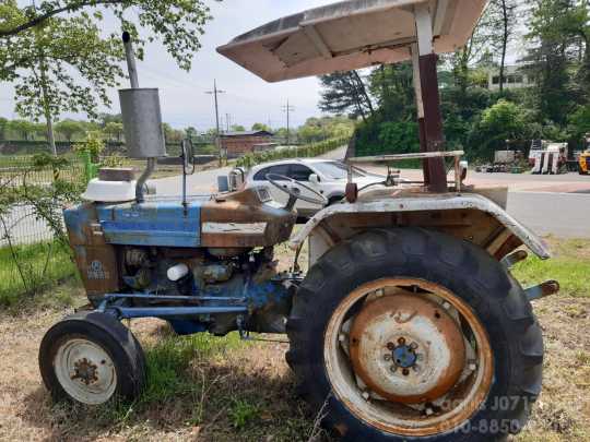 FORD Tractor FORD포드3600  앞좌측면
