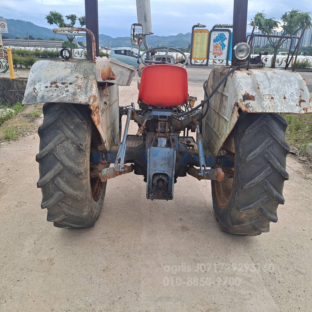 Daedong Tractor 포드3930.포드3600본체.정산작동  사진5