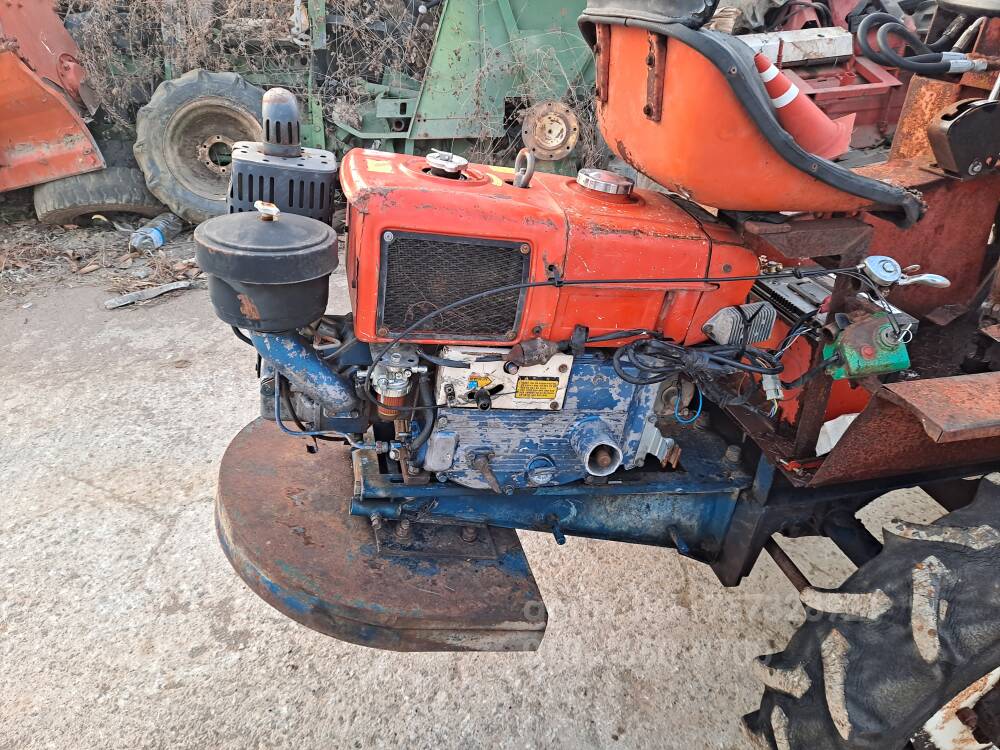  Skid steer loader 경운기형 미니로다  뒤우측면