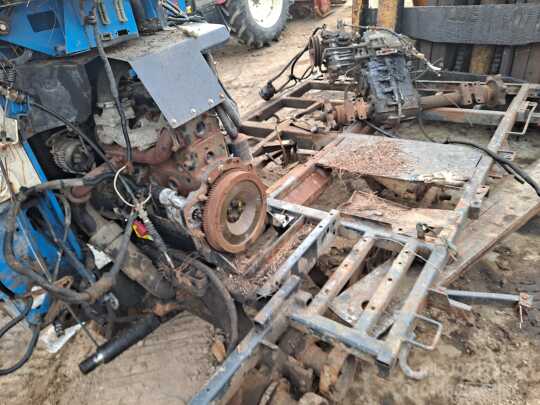 TYM Combine Harvester HL5050 (4Rows) 앞좌측면