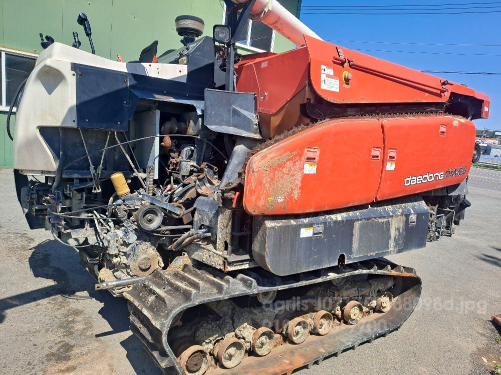 Daedong Combine Harvester (5조식)  뒤우측면
