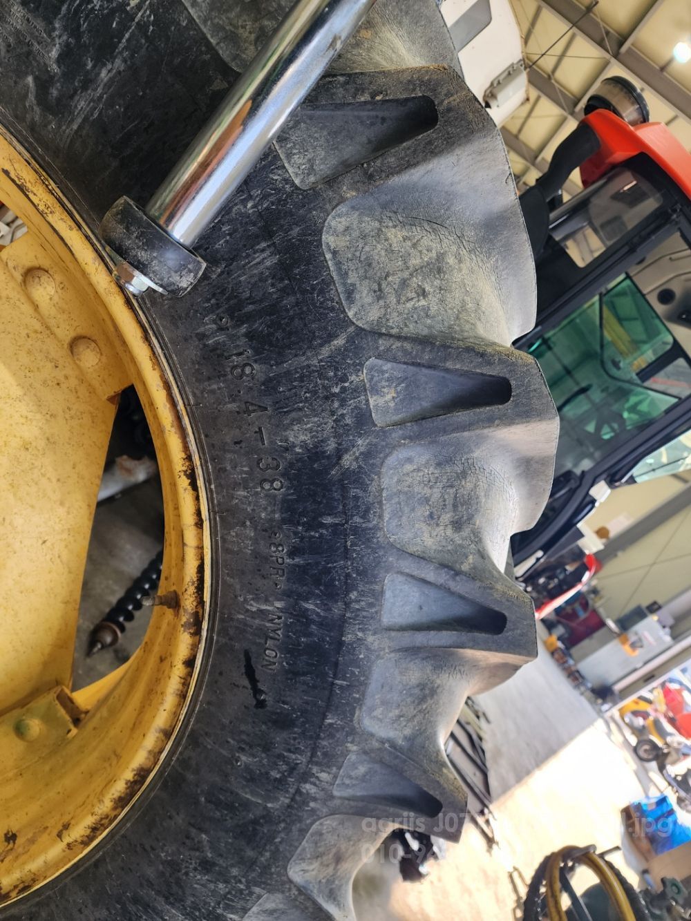  뒷타이어 뒷타이어  Wheel 제외 뒷Tire만 판매 사진2