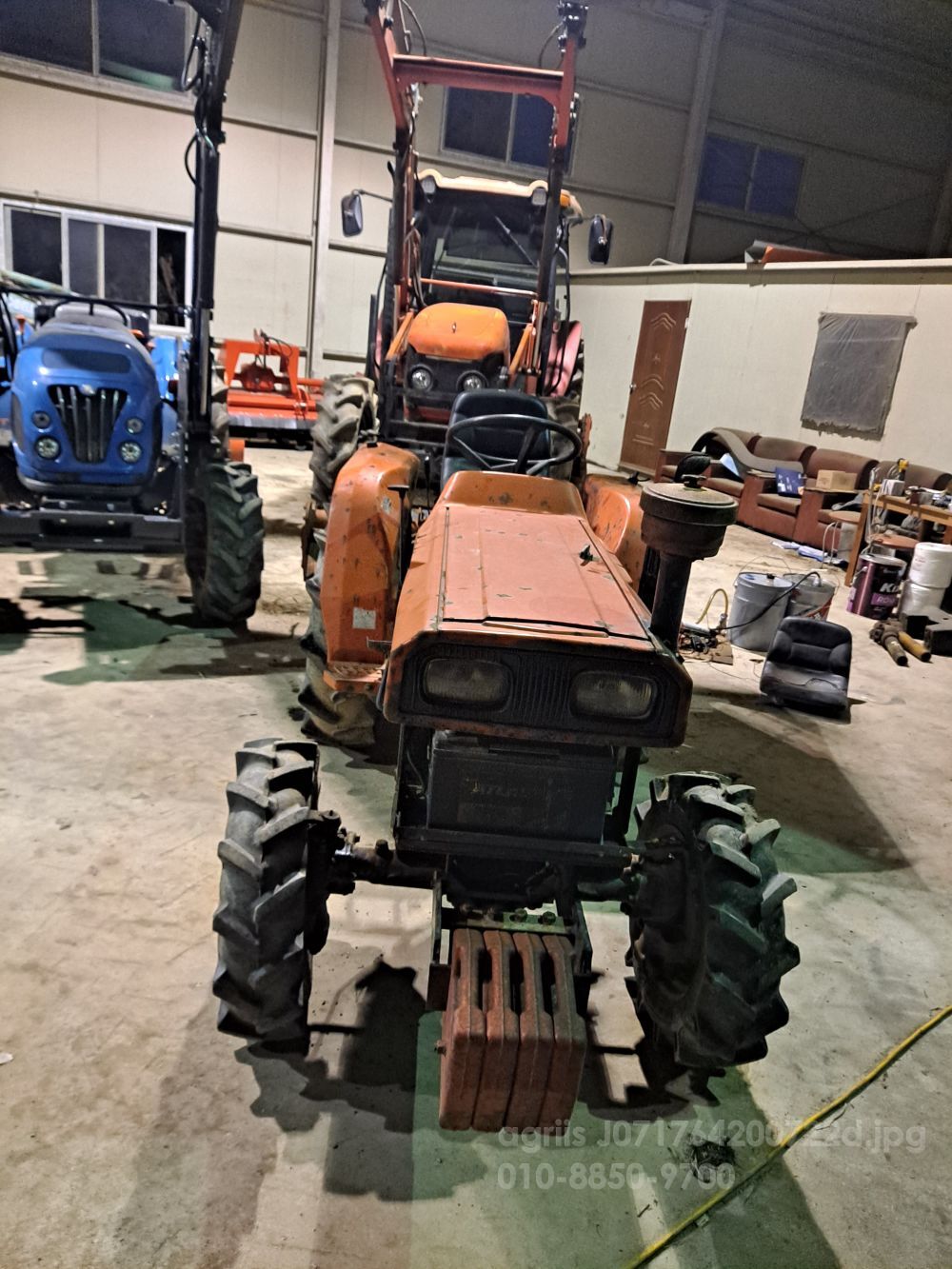 대동 트랙터 L2202 (22마력) 뒤우측면