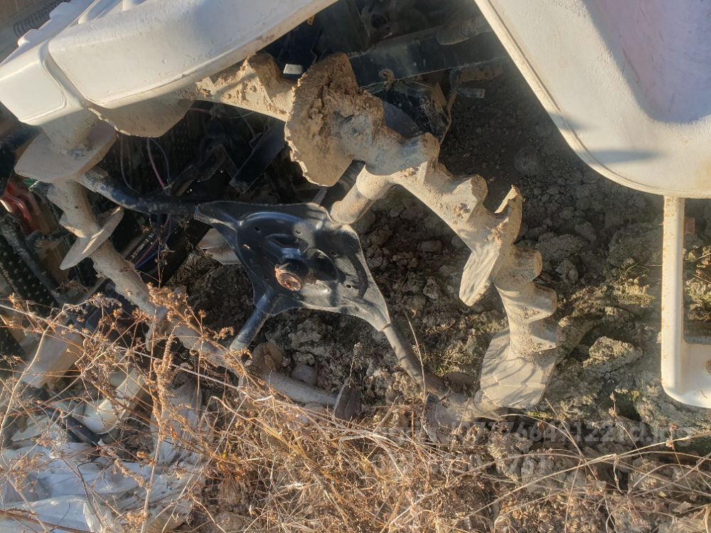 국제 이앙기 (6조식) 뒤우측면