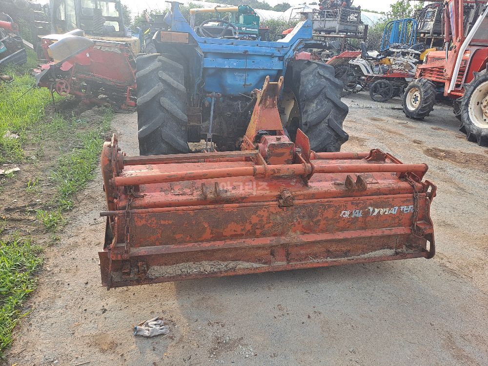 TYM 트랙터 TA4640 (46마력) 뒤우측면