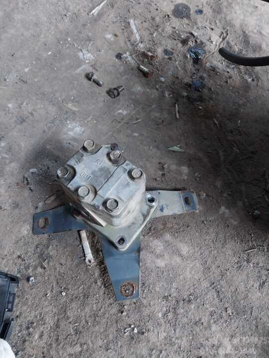     이양기 유압펌프 사진1