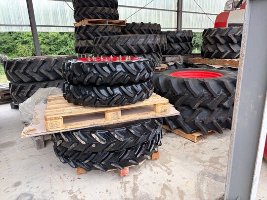 Daedong Tractor GX6710 (66.4hp) 소폭Tire