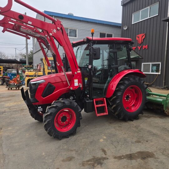 TYM 트랙터 T70 (70마력)