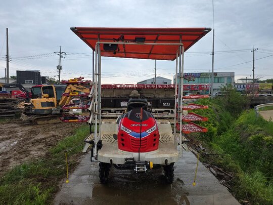 대동 이앙기 ERP80D (8조식) 앞좌측면