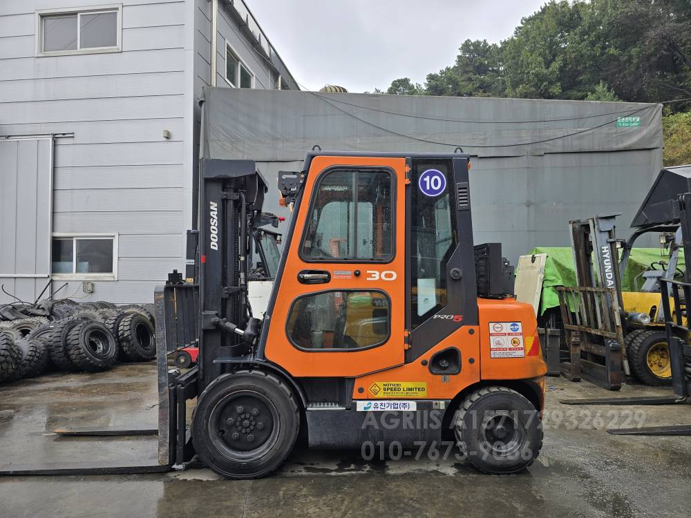  Forklift 지게차D30S-5 