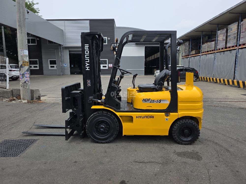  Forklift HDF25-5S (2.5톤) 뒤우측면