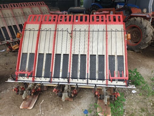 Kukje Rice transplanter RR600N (6Rows) 앞좌측면