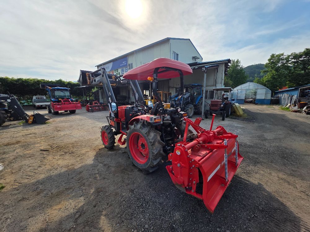 Daedong Tractor LK400 (40hp) 뒤우측면