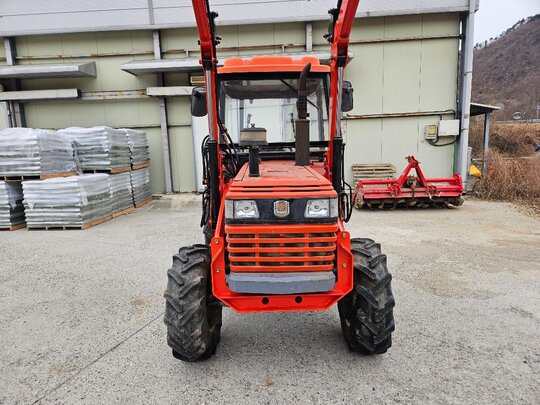 대동 트랙터 D4351 (43마력) 앞좌측면