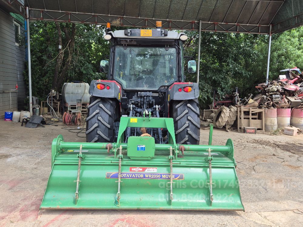 MF Tractor MF4709 (95hp) 뒤우측면