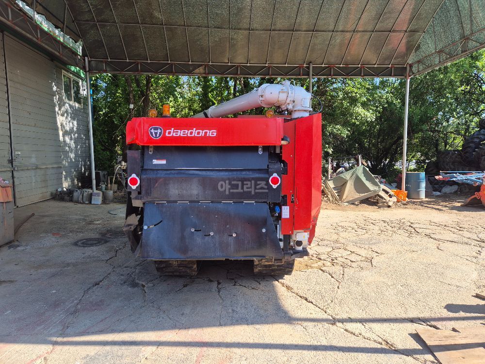 Daedong Combine Harvester DXM85 (5Rows) 뒤우측면