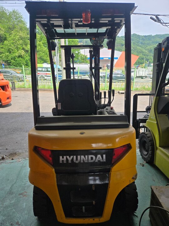 현대 지게차 16B-9F (1.6톤)
