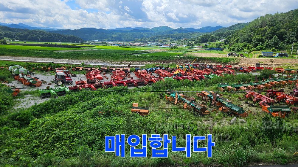 NewHolland Tractor TL100A (100hp) 뒤우측면