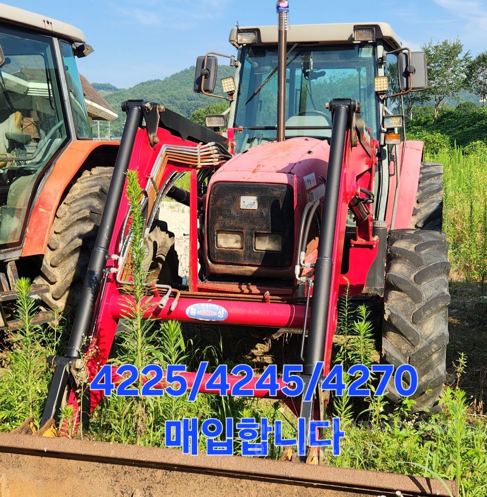 Tractor MF-4245 (85hp) 뒤우측면