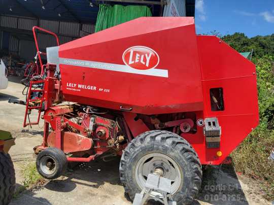 LELY  WE 원형베일러 RP235 