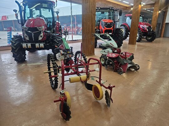 얀마 관리기 YK750MK-D (5.9마력) 앞좌측면