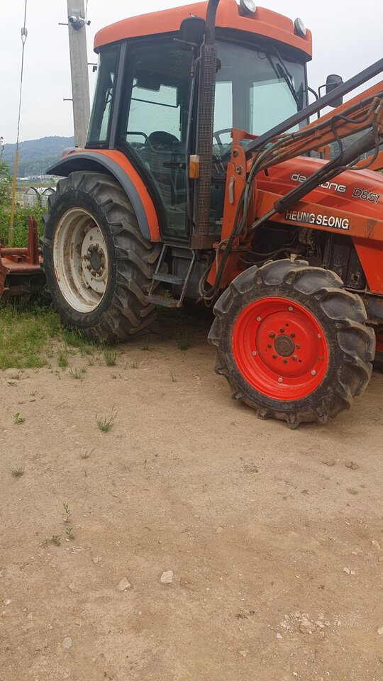 Daedong Tractor D851 (85hp)