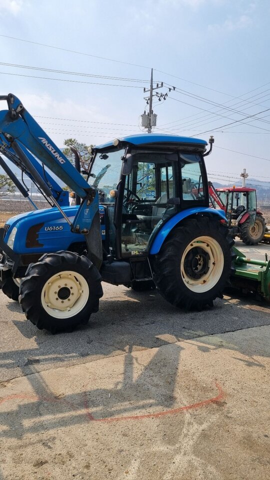 LS Tractor U6165 (67hp) 앞좌측면