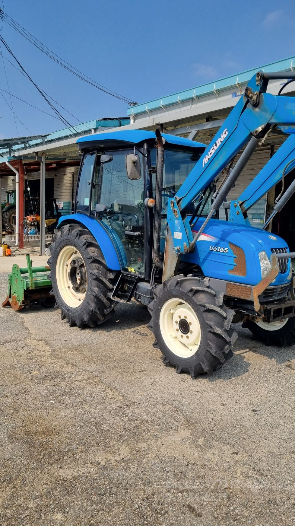LS Tractor U6165 (67hp) 뒤우측면