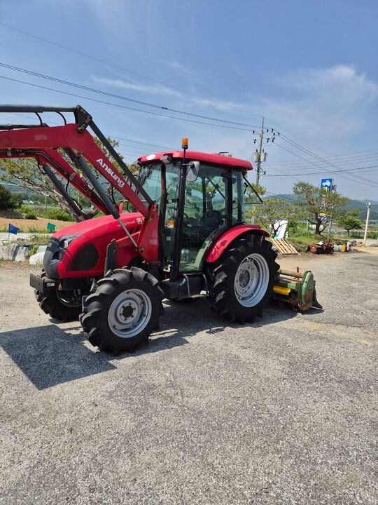 TYM 트랙터 TX553 (56마력) 앞좌측면