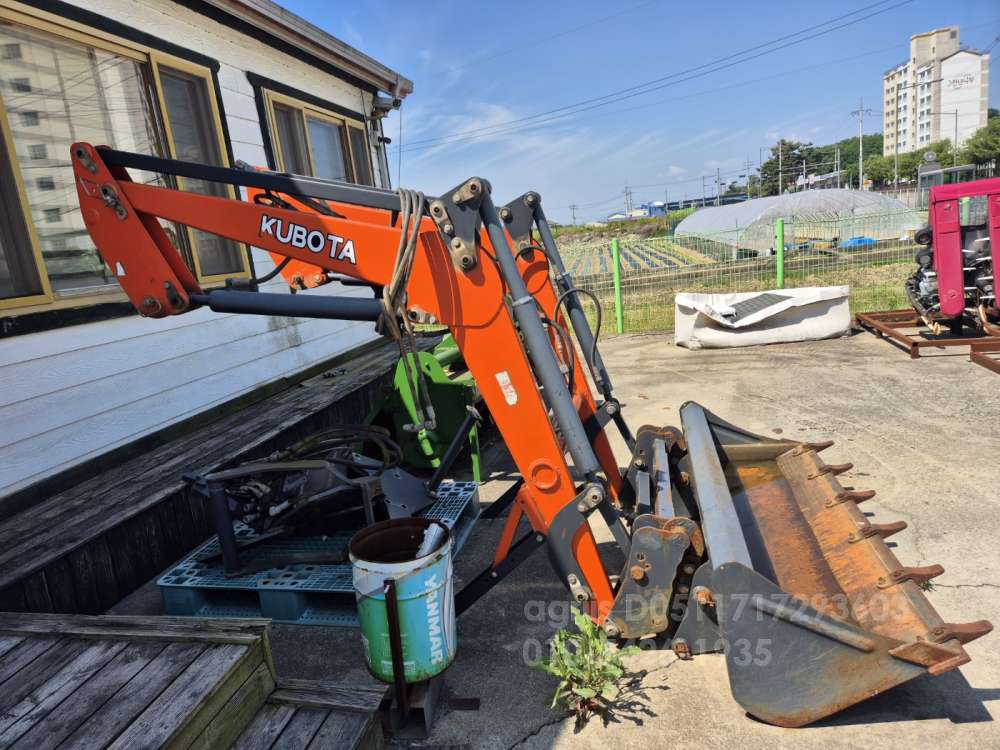 Kubota Loader AL600  운전석