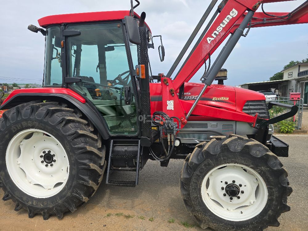 얀마 트랙터 FK895 (95마력) 뒤우측면